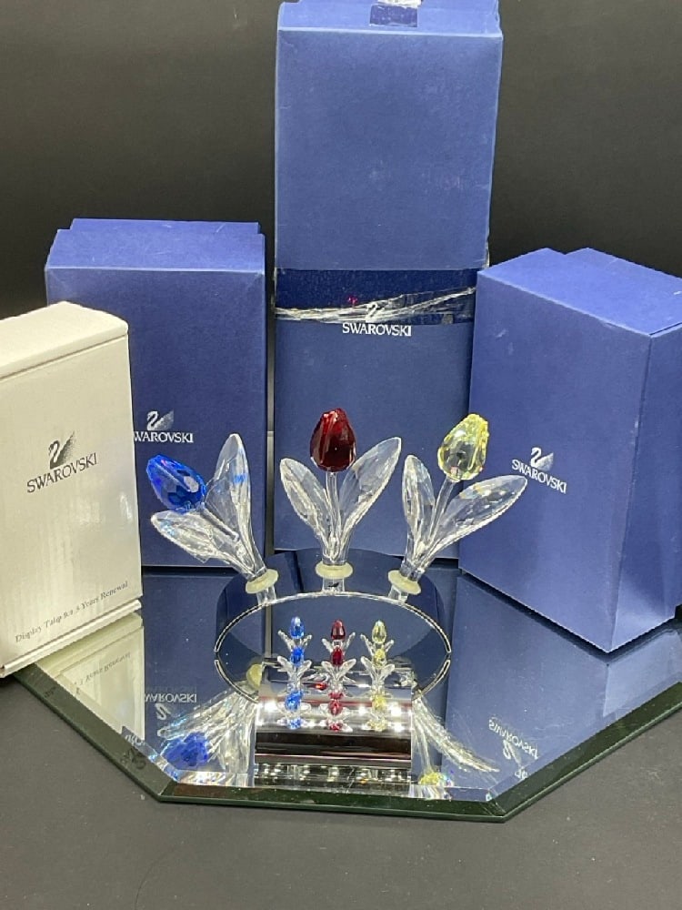 Swarovski (SCS) Crystal Tulips and Mini Tulips (1 of 8)
