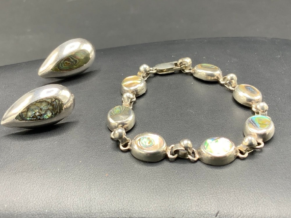 Abalone Shell Tear Drop Clip Earrings and Bracelet: Abalone Shell Tear Drop Clip Earrings and Bracelet. Total Weight 29.6 g