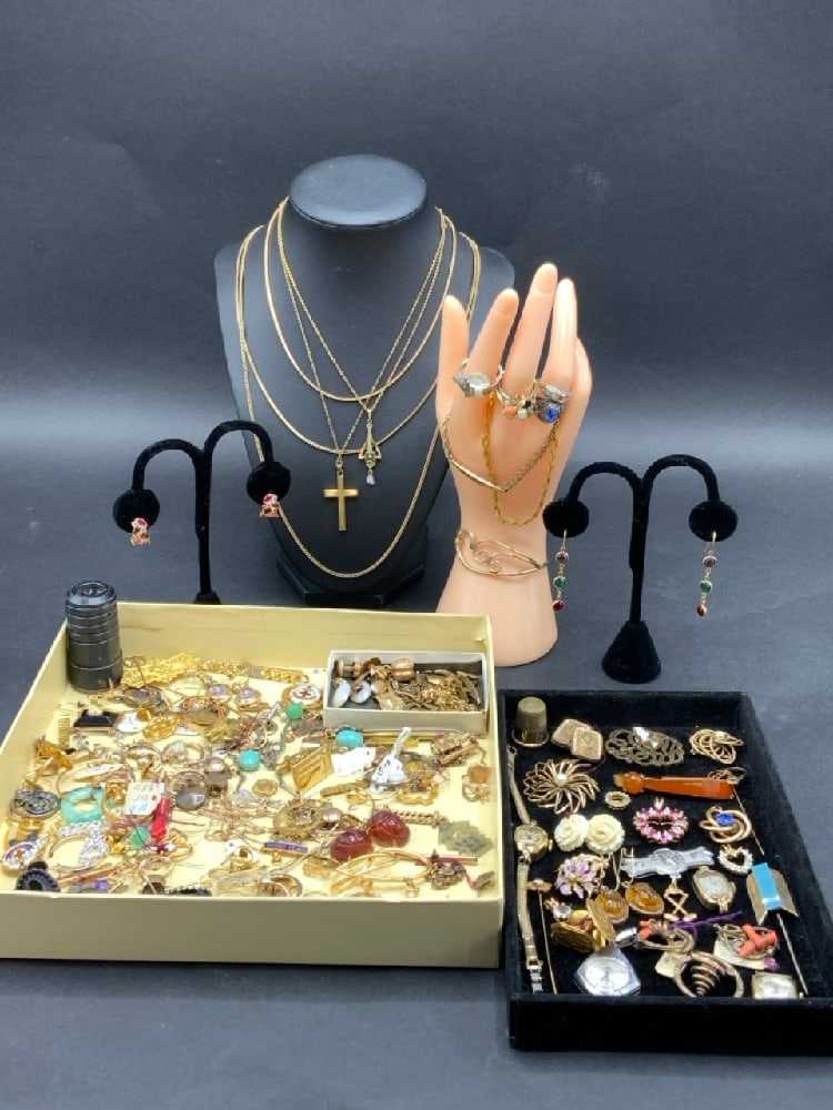 Mixed Vintage Costume Jewelry Lots (1 of 5)
