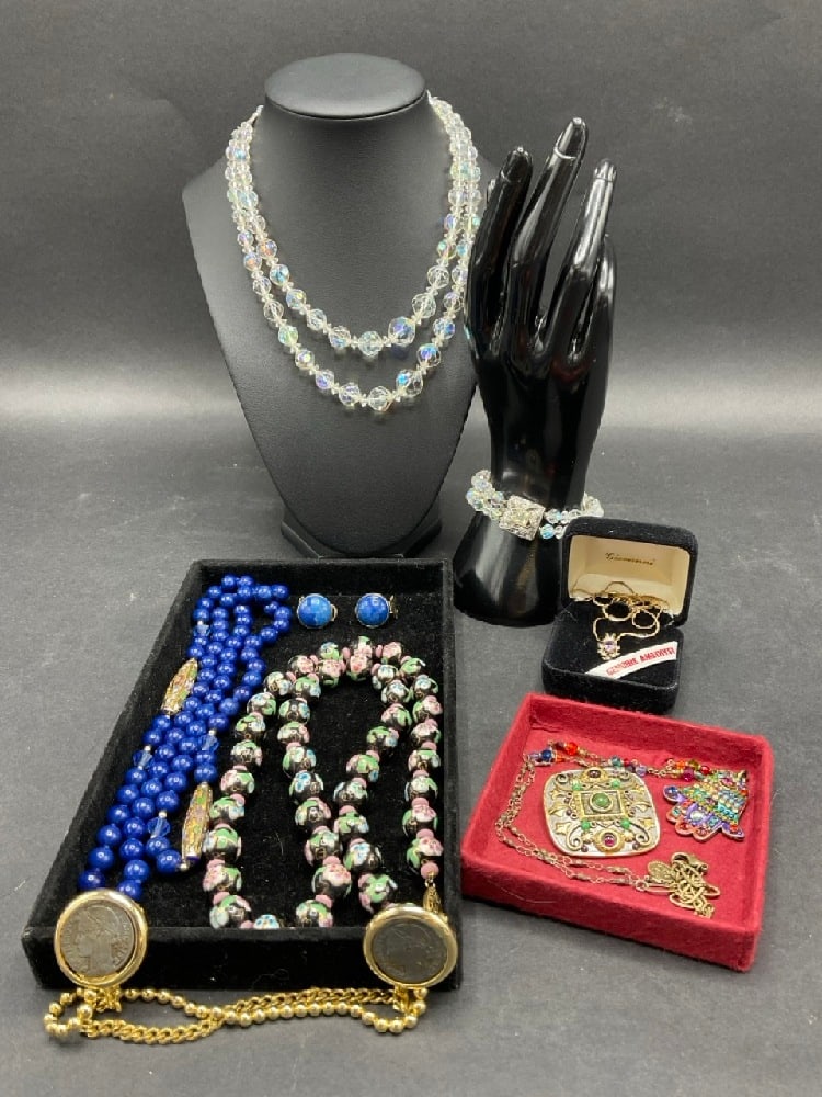 Vintage Costume Jewelry w/ Michal Golan: Vintage Costume Jewelry w/ Michal Golan