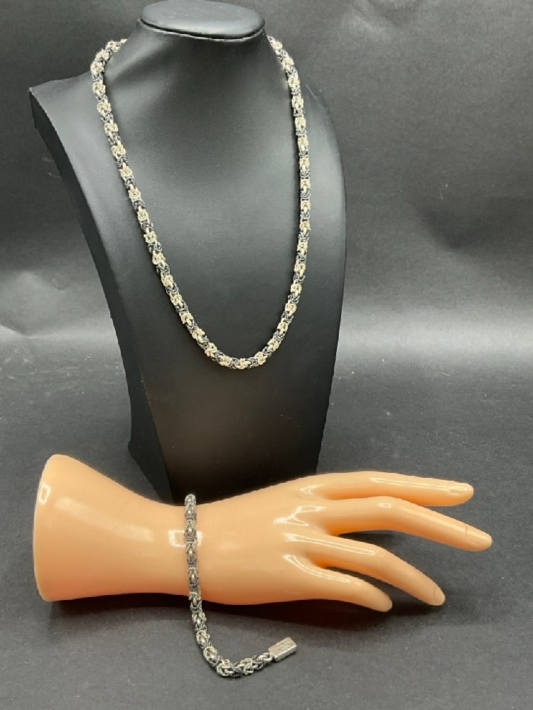 Taxco Mexican Sterling Silver Two Tone Oxidized Necklace and Bracelet: Taxco Mexican Sterling Silver Two Tone Oxidized Necklace and Bracelet. Marked TO-85 Taxco Mexico 925 Sterling Silver.Dimensions: 20” and 7 1/2” lengths.Total weight: 66.5 grams.