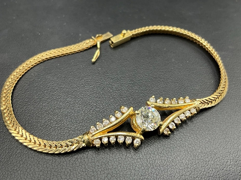 14K Yellow Gold Vintage Lady's Diamond Bracelet (1 of 8)
