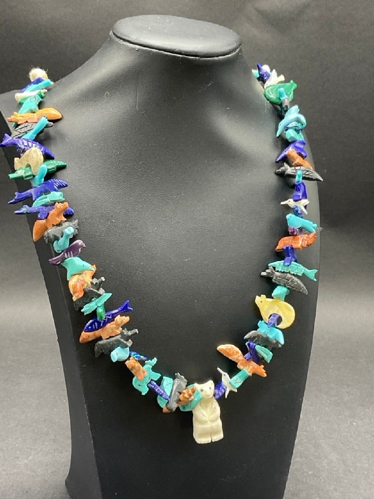 26?? Fetish Native American Zuni Tribe Necklace (1 of 5)