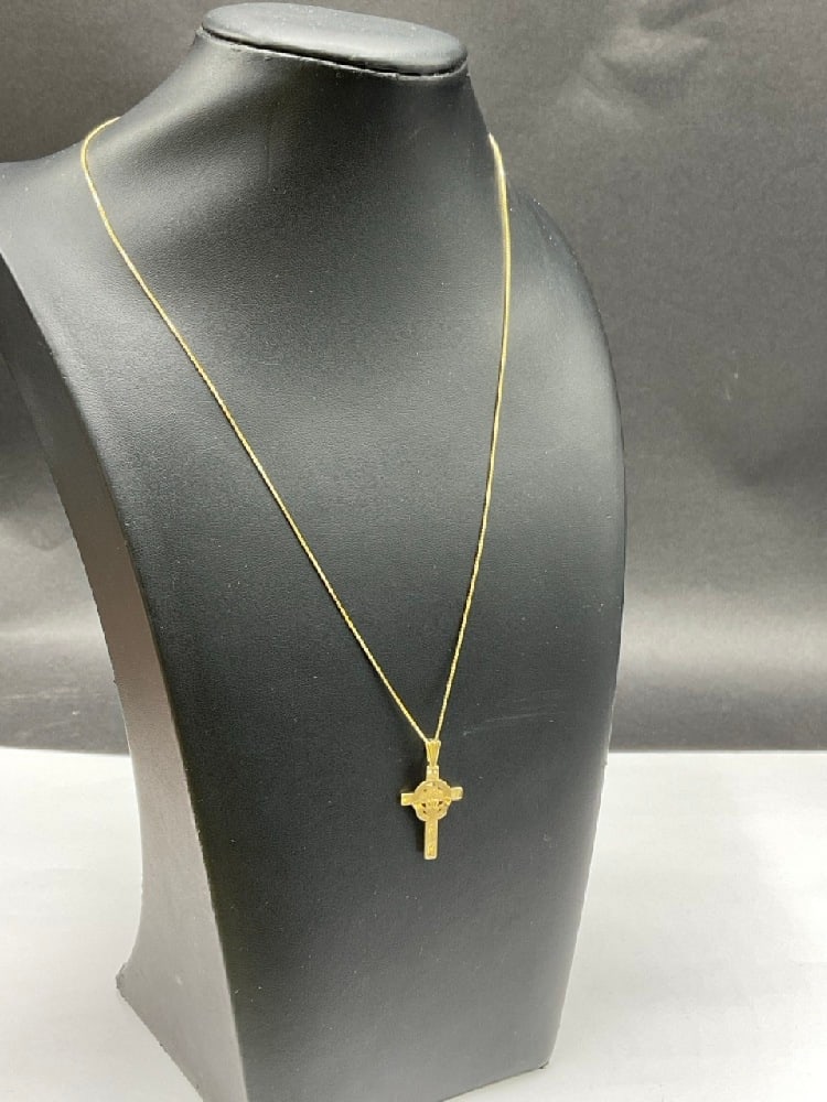 14K Yellow Gold Cross Pendant and Box Chain: 14K Yellow Gold Cross Pendant and Box Chain. Total weight: 2.5 grams. Dimensions: 17.5" chain length. 1" pendant.