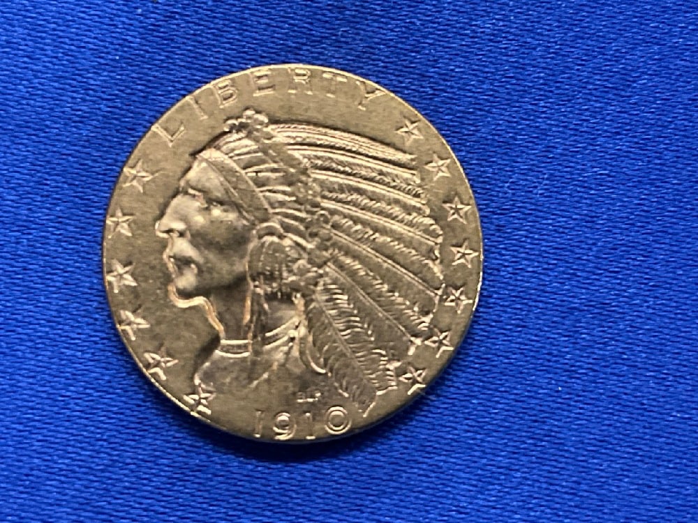 1906 U.S. $5 Indian Head Half Eagle Gold Coin (1 of 4)