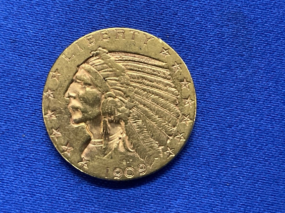 1909 U.S. $5 Indian Head Half Eagle Gold Coin (1 of 4)