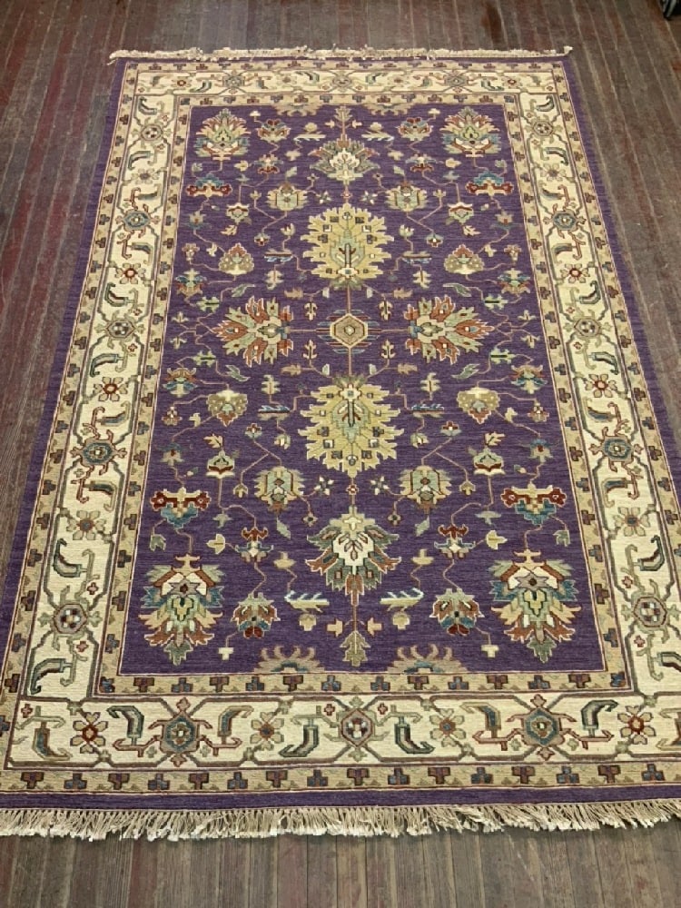 Indian Hand Woven 100% Wool Rug - Sumak Design: Indian Hand Woven 100% Wool Rug - Sumak Design Dimensions: 9’ x 6’