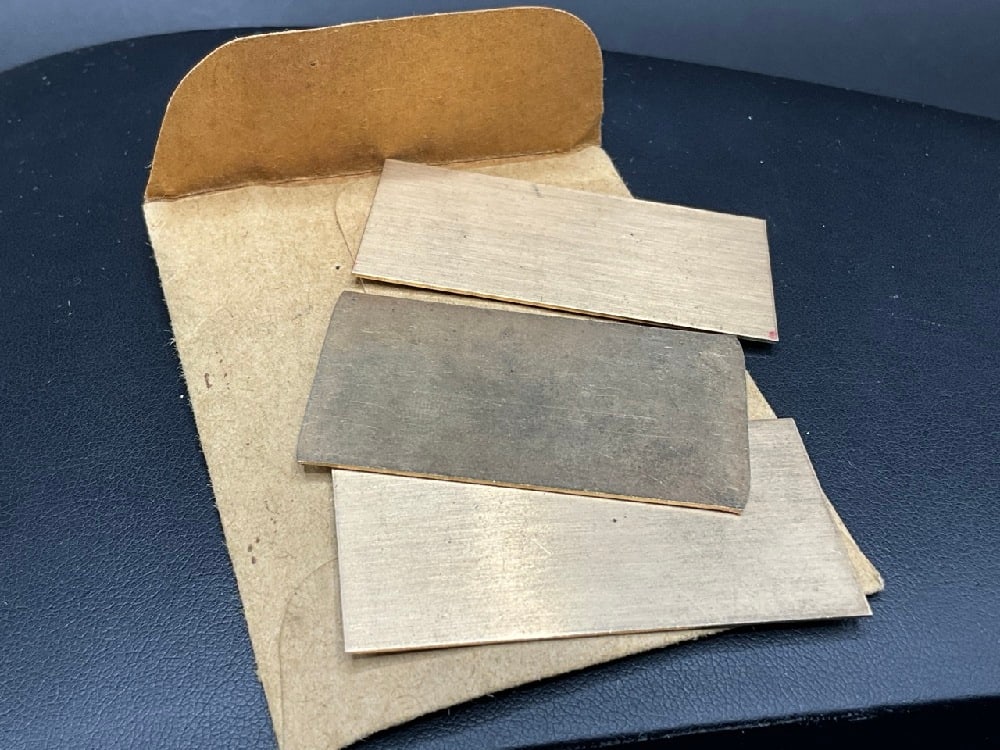 29.9 grams 14K Yellow Jeweler's Gold Three Heavy Plates: Three (3) 14K Yellow Gold Jeweler's Bars. Total weight: 29.9 grams.