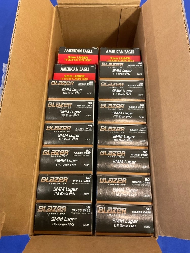 800 Rounds 9mm Luger FMJ 115 Grain Brass Case Blazer and American Eagle: 800 Rounds 9mm Luger FMJ 115 Grain Brass Case Blazer and American Eagle. Ammunition.