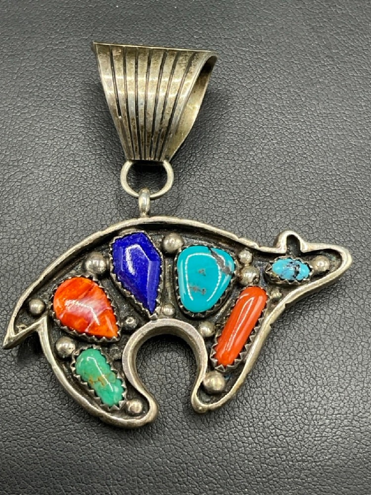 Vintage Navajo Indian Silver Bear Pendant: Navajo Indian Silver Bear Pendant. Dimensions: 2" drop.