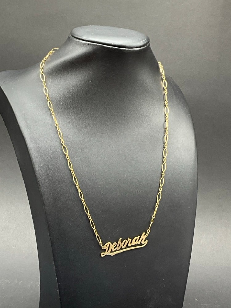 14K Yellow Gold “Deborah?? Nameplate Necklace.Dimensions: 18 3/4?? Total weight: 4.5 grams.: 14K Yellow Gold “Deborah” Nameplate Necklace.Dimensions: 18 3/4” Total weight: 4.5 grams.