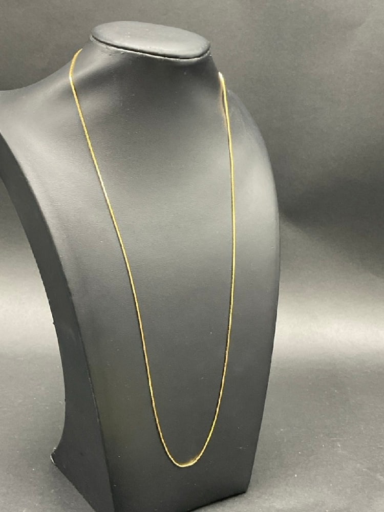 14K Yellow Gold 24?? Necklace: 14K Yellow Gold 24" Necklace. Total weight: 3.5 grams.