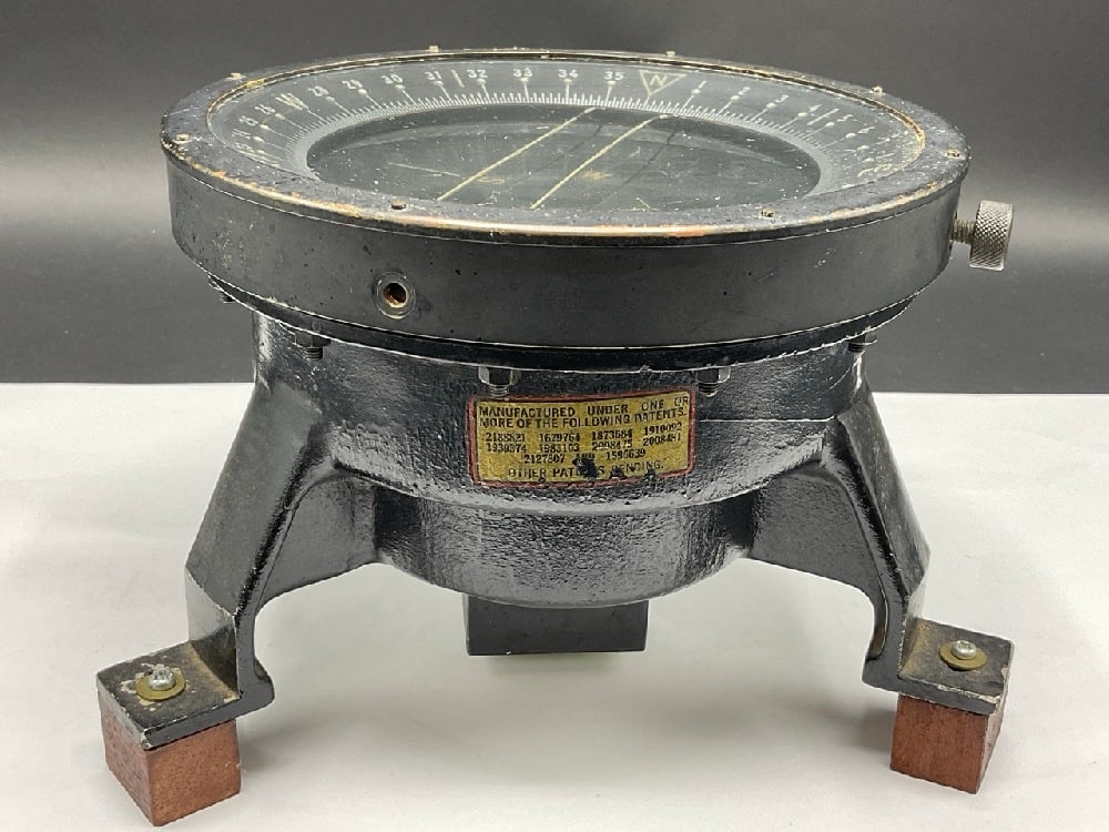 WWII Era Bendix D 12 Aperiodic Master Navigation Compass - 2