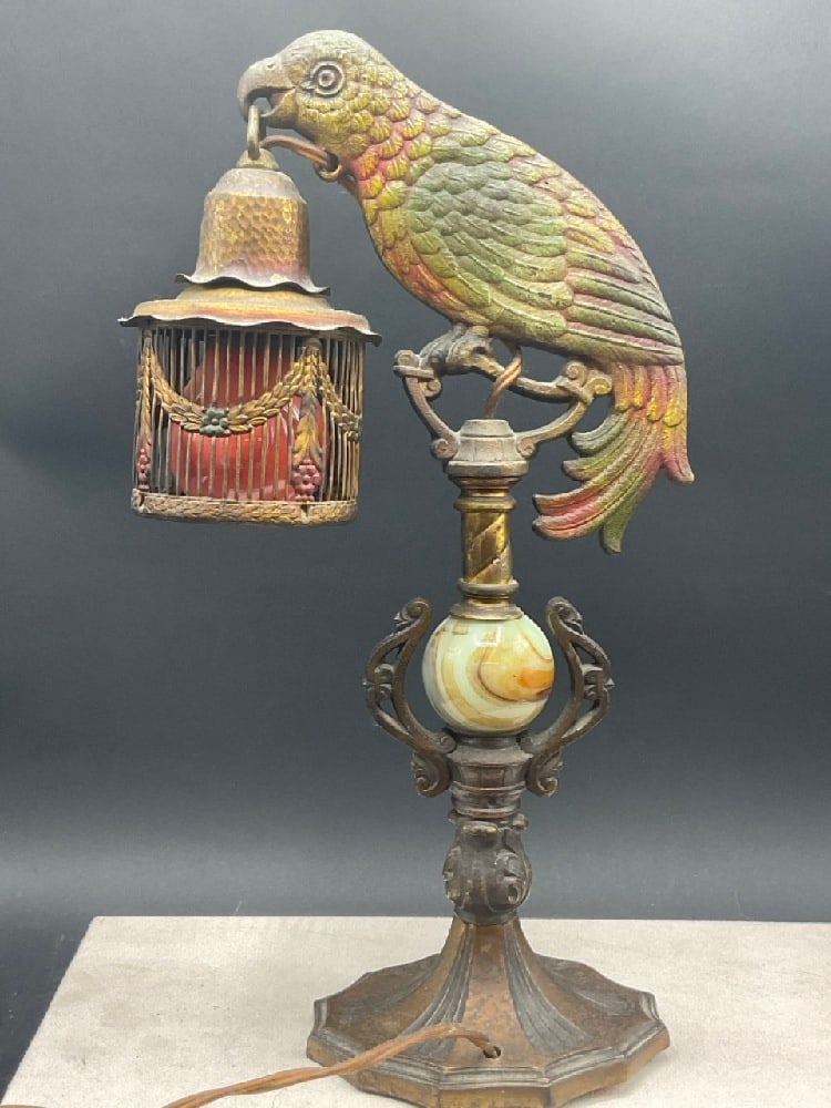 Art Deco Polychrome Painted Parrot Lamp: Art Deco Polychrome Painted Parrot Lamp.Good Condition, Please See Photograph Preview.Dimensions: 15”H x 8”W