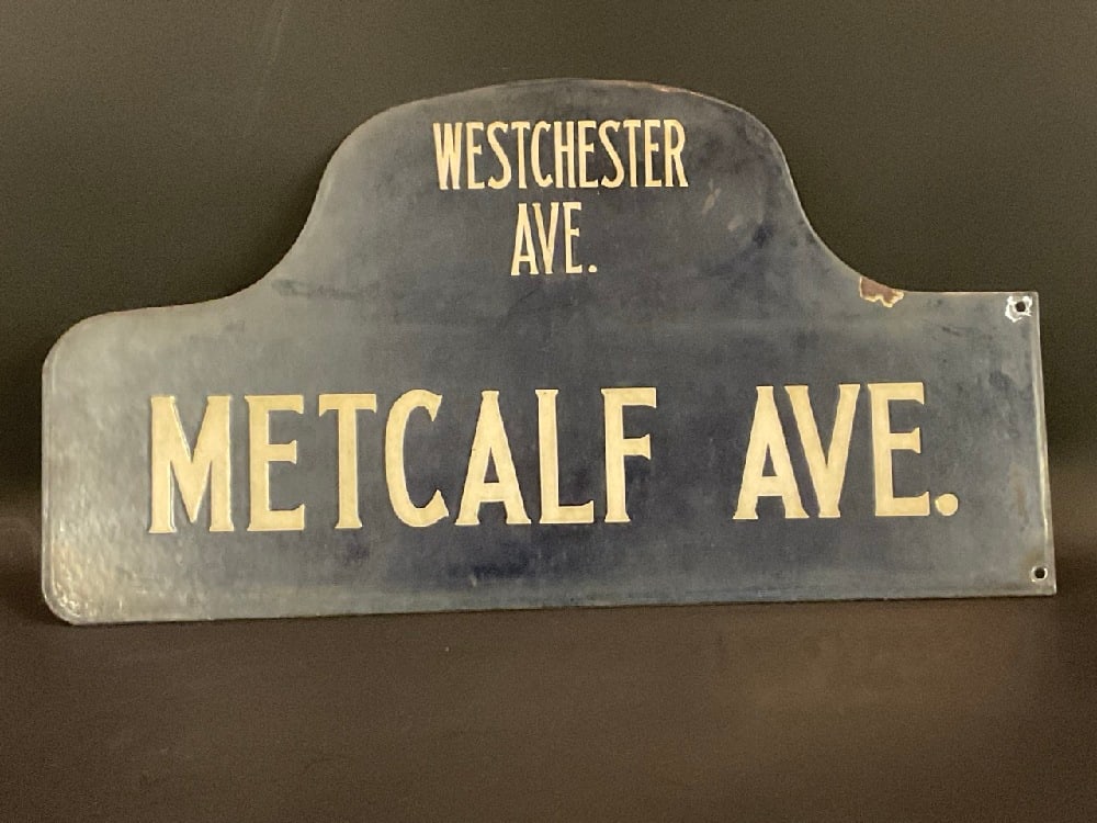 Westchester Ave Metcalf Ave Double Sided Street Sign: Westchester Ave Metcalf Ave Double Sided Street Sign.Good Condition, Please See Preview Photographs Dimensions: