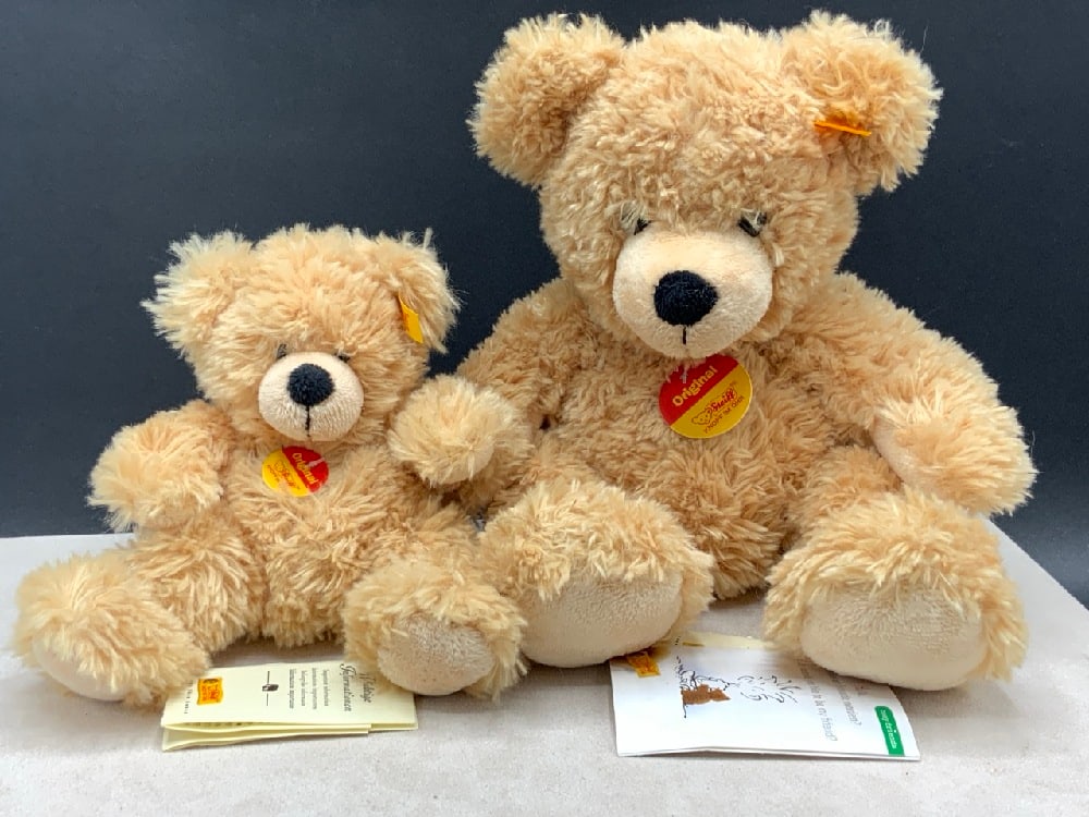 Two (2) Steiff Fynn Teddy Bears (1 of 5)
