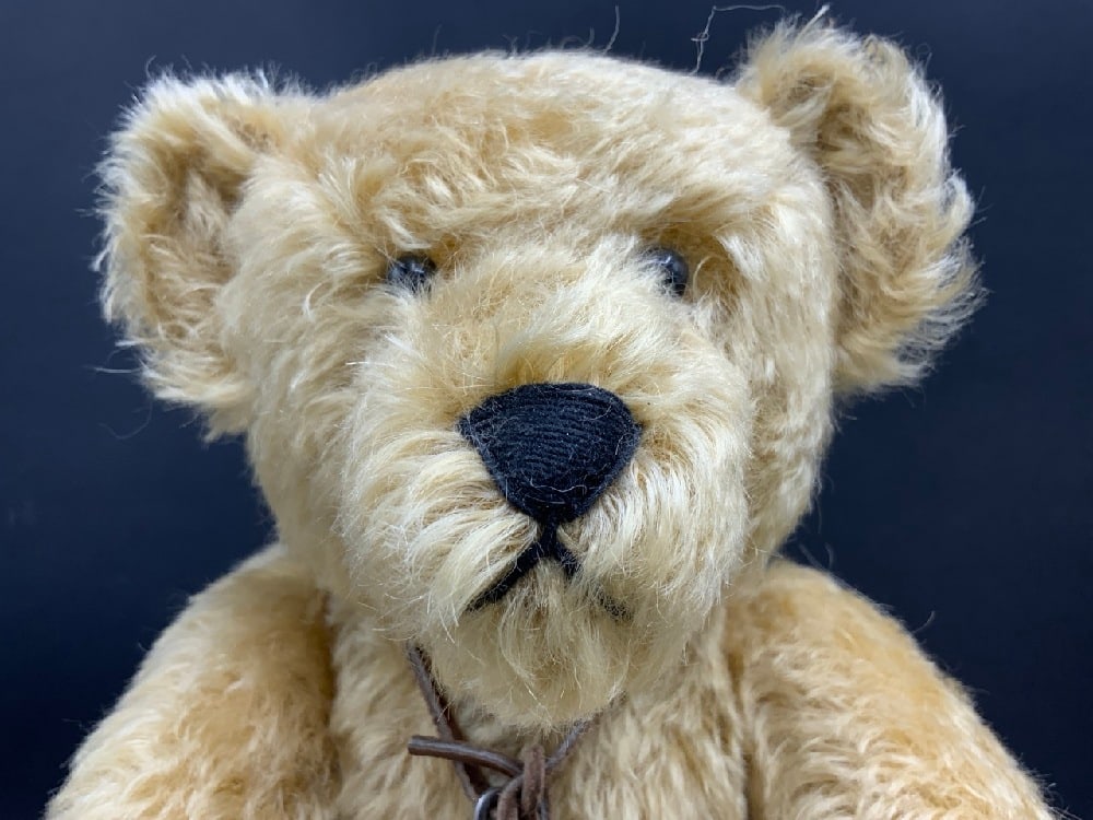 Authentic Teddy Bears 2002 Morris Mitchom Bears - 2