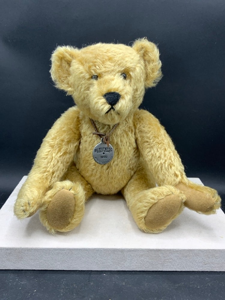 Authentic Teddy Bears 2002 Morris Mitchom Bears - 3