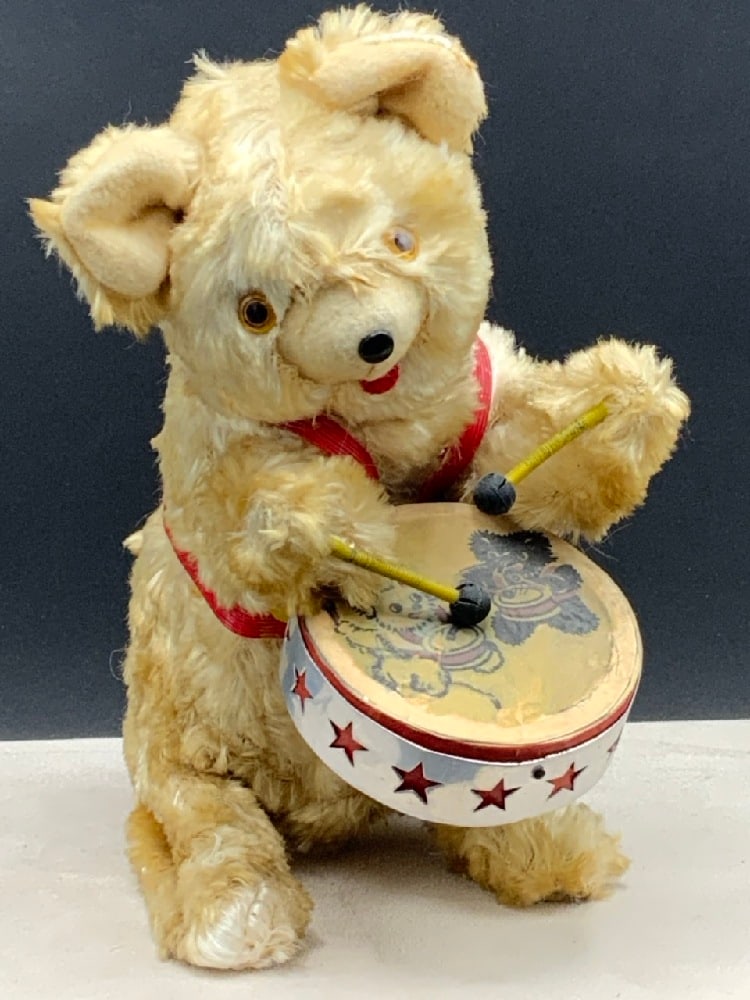 1950’s Japanese Wind-Up Mechanical Bear Playing Snare Drum (1 of 5)