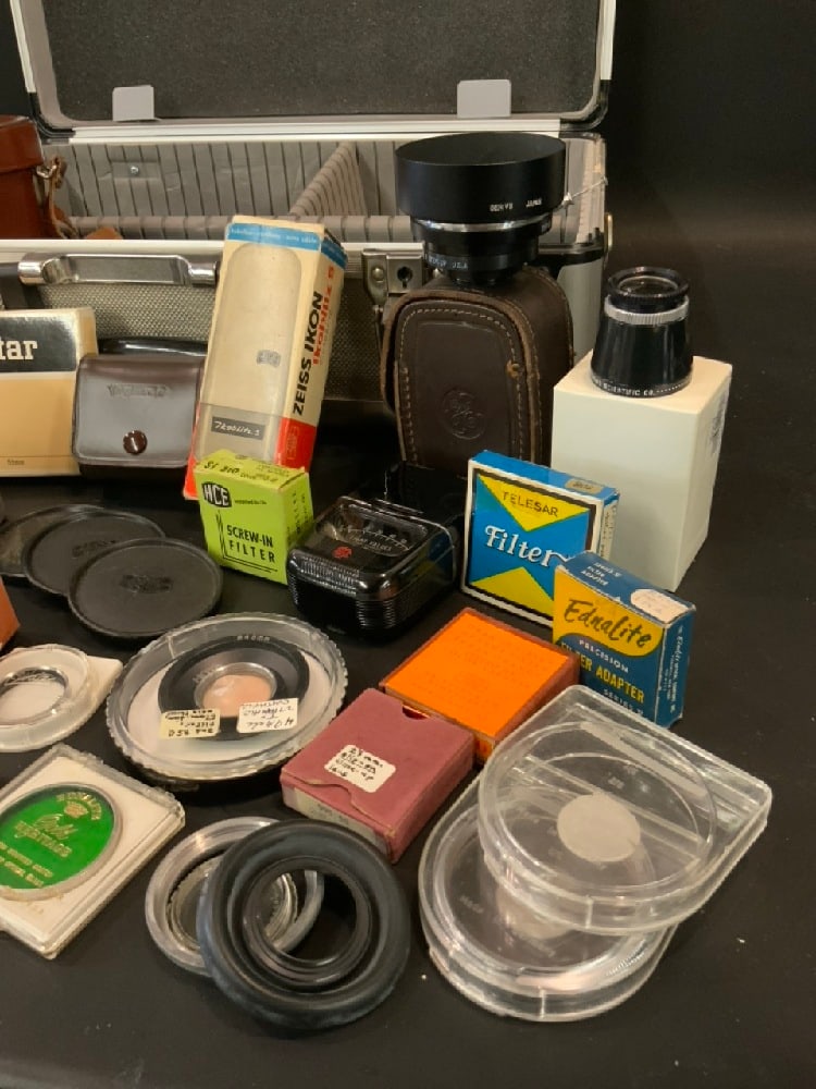 Estate Compiled Vintage Camera Accessories - 4