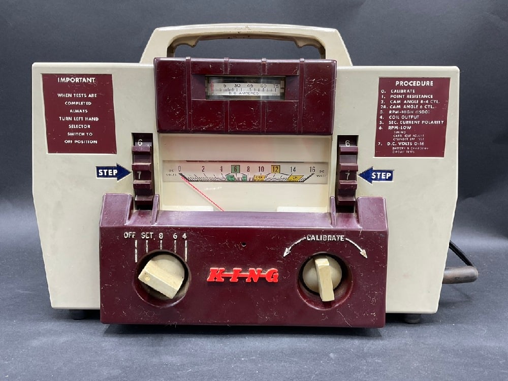 Vintage 1970s KING Automotive Engine Analyzer (1 of 5)