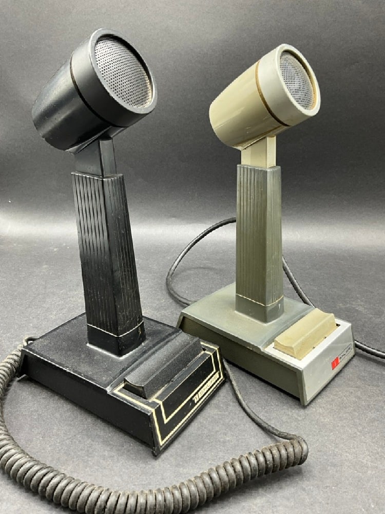 Shure Desktop Broadcasting Microphones - 2