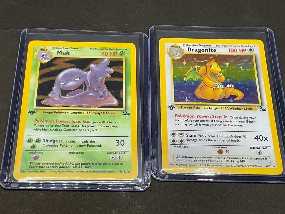 Estate Found Two Pokémon 1st Edition Halo Dragonite and Muk (1 of 8)