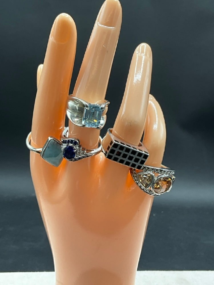 Five (5) Compiled Sterling Silver Rings: Five (5) Compiled Sterling Silver Rings. Total Weight 31.2 g
