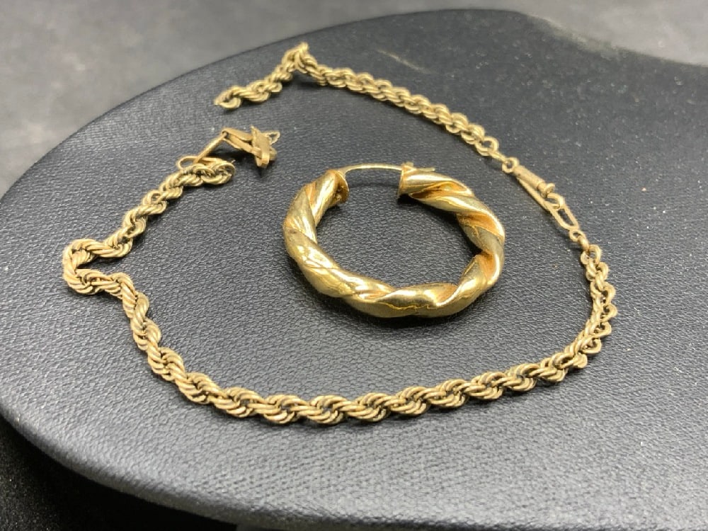 Two (2) 14K Gold Scrap Pieces of Jewelry (1 of 2)
