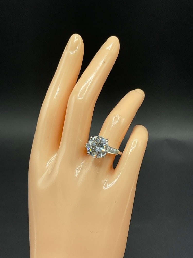 Lady's 5.94 Carat Transitional Cut Round Diamond Engagement Ring (1 of 8)