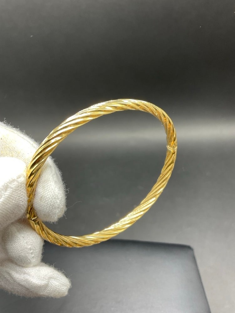 14K Yellow Gold Hinged Bangle Bracelet - 2