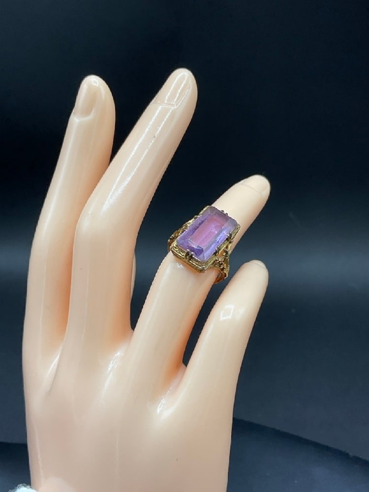 14K Yellow Gold Amethyst Filigree Ring: 14K Yellow Gold Amethyst Filigree Ring.Size 3.5.Total weight: 4.65 grams.Stone weight: 2.025 ct. approx.Stone dimensions: 18mm x 9mm x 5mm