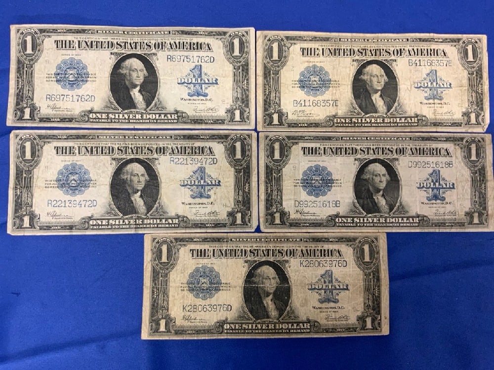 1923 $1 Silver Certificate “Horse Blanket?? Large Notes Lot of 5 (1 of 2)