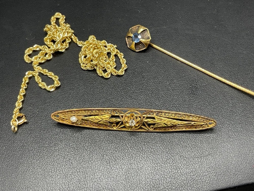 Estate Compiled 14K Yellow Gold Scrap Jewelry (1 of 3)