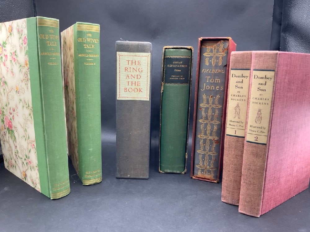 (5) Sets of The Limited Editions Club Books: (5) Sets of The Limited Editions Club Books. - The Ring and the Book, by Robert Browning 1949, 424/1,500. Intro by Edward Dowden. Illustrated & Signed by Carl Schultheiss. - Tom Jones by Henry Fieldin