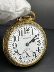 1930’s Hamilton Pocket Watch 974 Special 10K GF 17J 16S: 1930’s Hamilton Pocket Watch 974 Special 10K GF 17J 16S.Working Condition.Dimensions: 2” diameter.