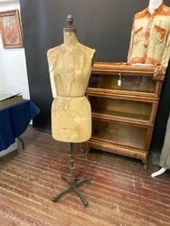 Vintage Dress Form Wolf Model 1958 Size 12 (1 of 5)
