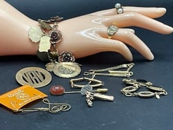 Estate Compiled Vintage Gold Filled Jewelry Group (1 of 5)