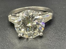 Lady's 5.94 Carat Transitional Cut Round Diamond Engagement Ring: Lady's 5.94 Carat Transitional Cut Round Diamond Engagement Ring. Estate found. Jeweler appraisal inspection below: One lady’s platinum (900 platinum/100 iridium) three-stone ring, size 6 1/2, conta