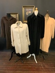 Four (4) Vintage Woman's Designer Wool Coats (1 of 20)
