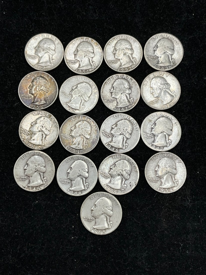 (17) 90% Silver US Washington Quarters: (17) 90% Silver US Washington Quarters.
