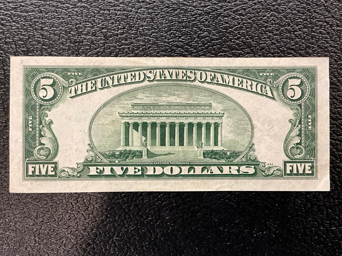 1928F $5 Red Seal US Note - 2