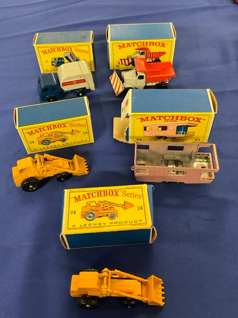 Five (5) Vintage Matchbox Vehicles w/ Boxes (1 of 8)