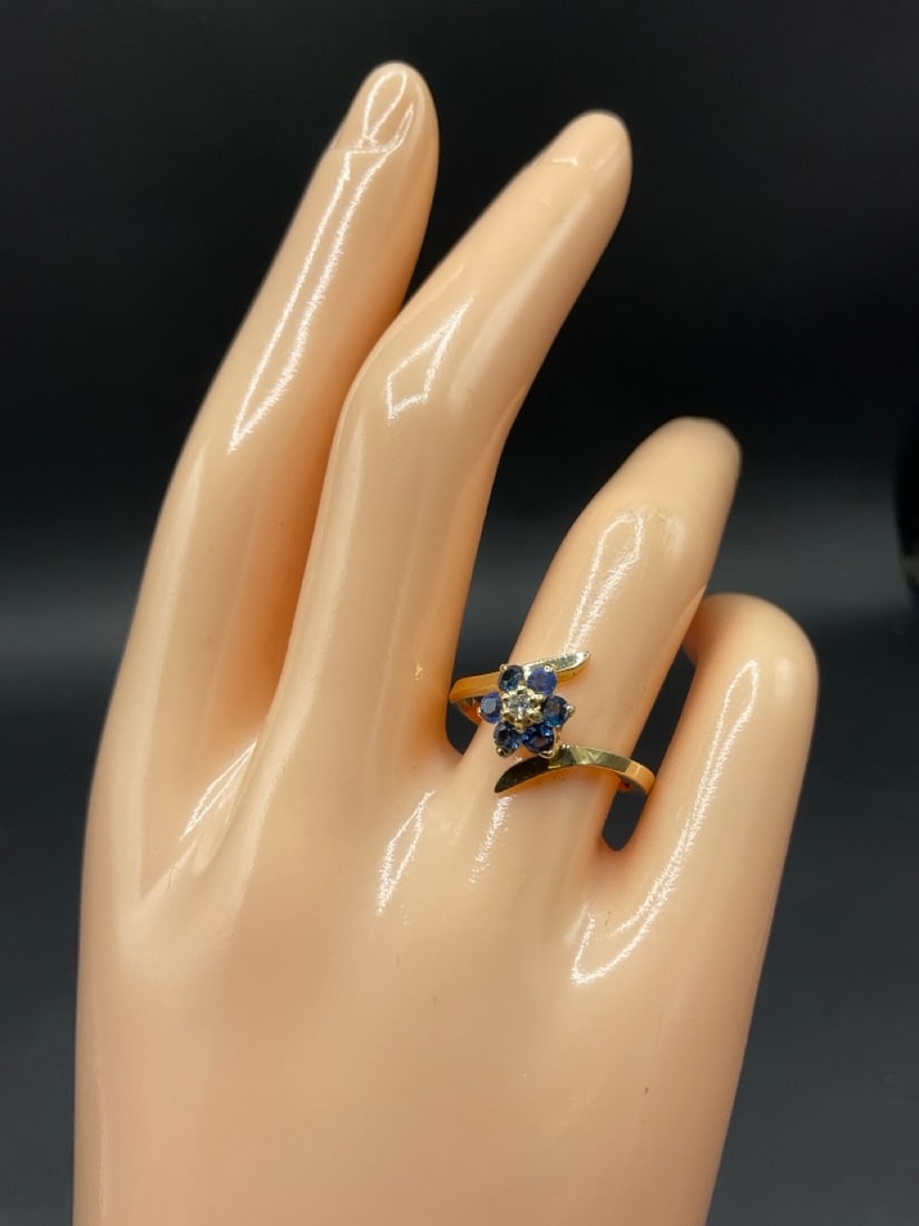 14K Yellow Gold Cornflower Blue Sapphire and Diamond Ring (1 of 4)