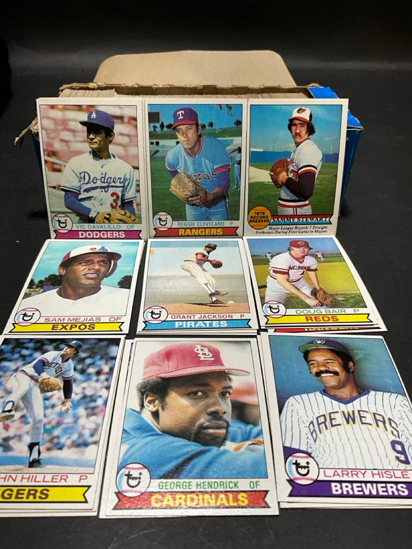 1979 Topps Baseball Cards: 1979 Topps Baseball Cards. Includes; 1978 Record Breaker Sammy Stewart, Sam Mejias, George Hendricks, Larry Hisle, Reggie Cleveland, Vic Davalillo, John Hiller, and many,many more!!