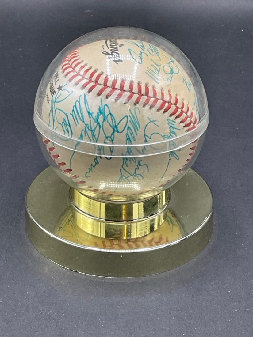 1986 Mets Team Signed Baseball - 2