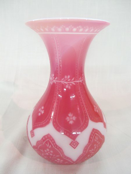 Thomas Webb attrib. Etched Pink Vase: A Thomas Webb attrib. Unsigned Etched pink vase with Intaglio cut pattern. Dimensions:7.75"h X 5"wProvenance: Estate of Mr. HJ Gerston