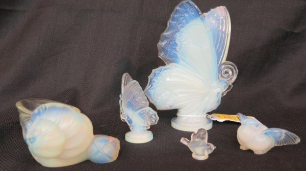 5pc. Sabino France Art Glass: 5pc. Sabino France opalescent art glass grouping including Butterflies, Snail and birds.Provenance: Estate of Mr. HJ Gerston.