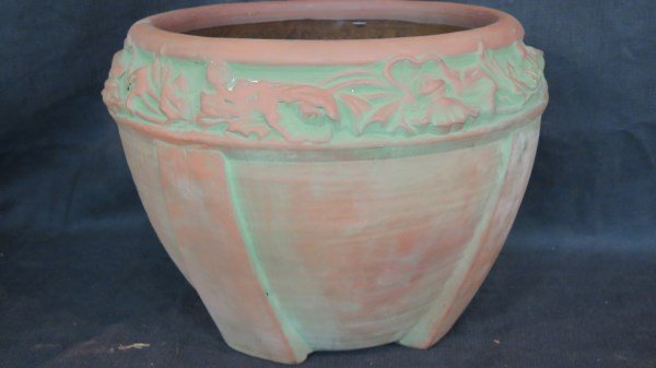 Peters & Reed Matte Finish Art Deco Jardinaire: A Matte finish jardinaire by Peters & Reed. Unsigned. Excellent condition.Dimensions: 12" X 9.5"h