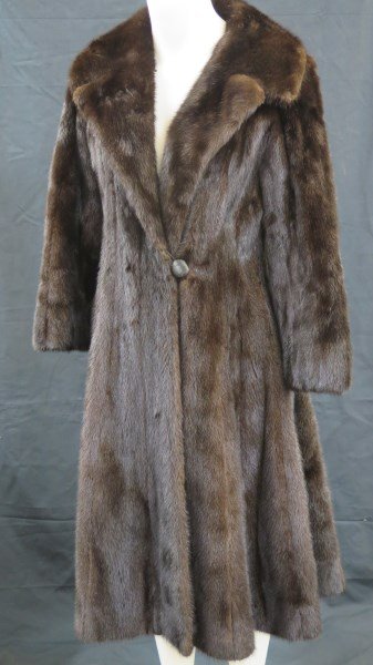 Michael Forrest Mink Coat Full Length New York: Michael Forrest New York designer full length mink coat. Petite Small. Good condition. Inv.153